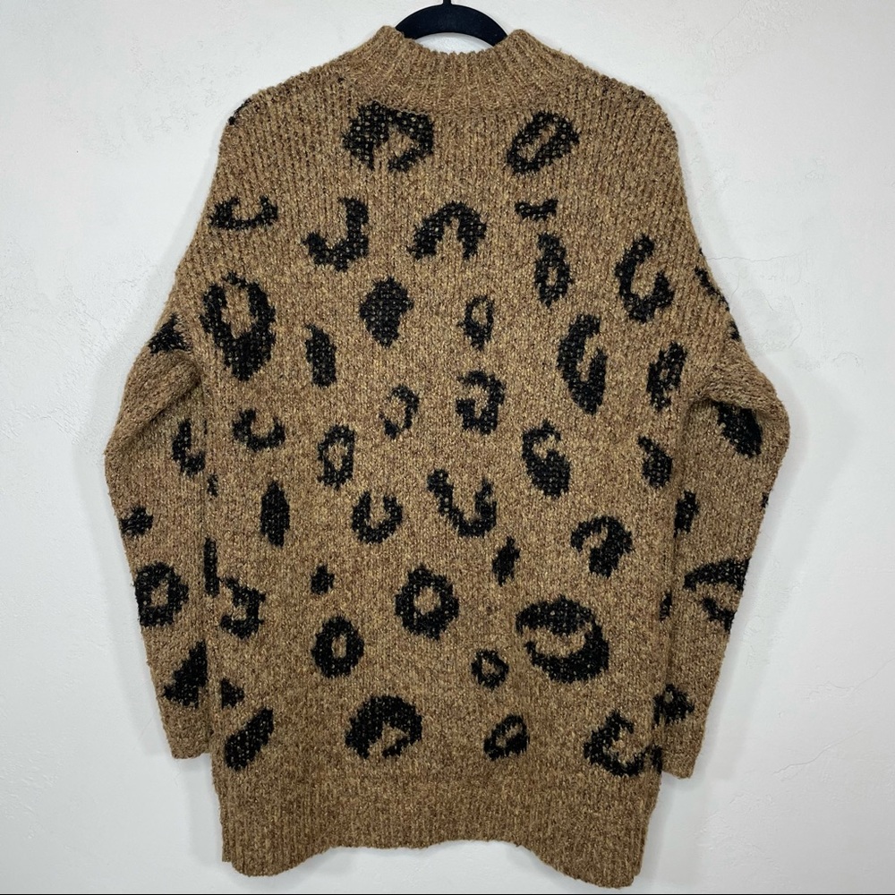 Universal Thread Chunky Leopard Pullover Sweater - Picture 2 of 10